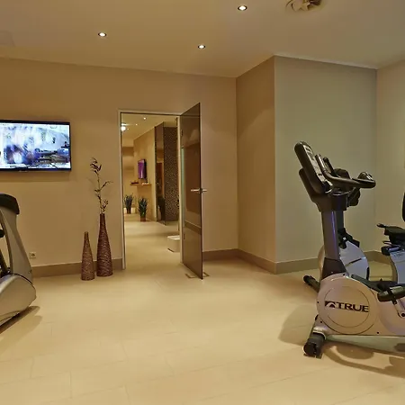 Hotel H+ 4*