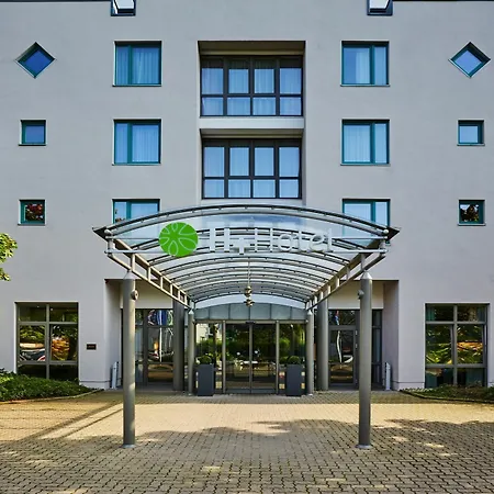 Hotel H+ 4*