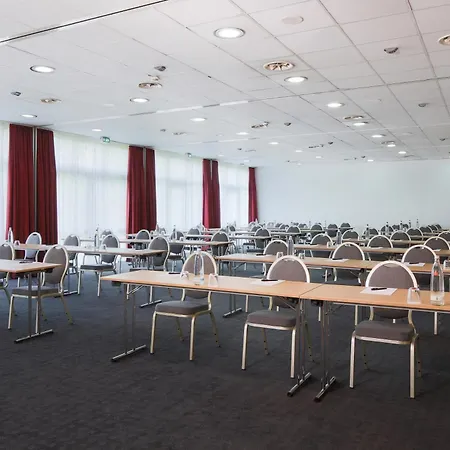 Sunday Hotel Hannover 4*