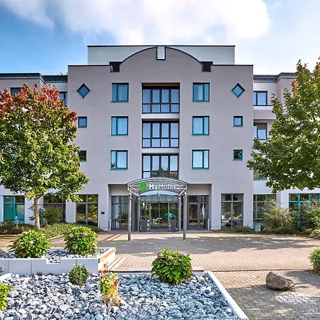 Sunday Hotel Hannover 4*