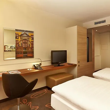 Sunday Hotel Hannover 4*