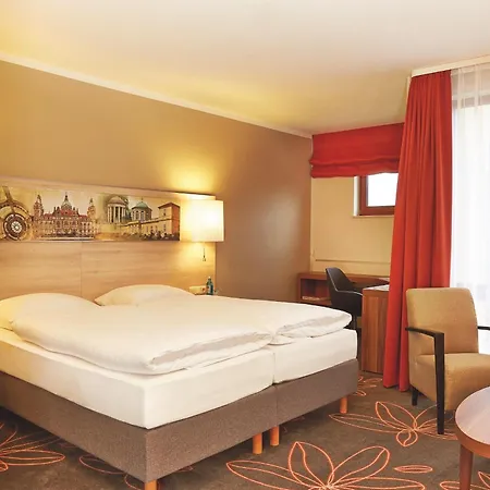 Sunday Hotel Hannover מלון