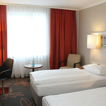 H+ Hotel 4*