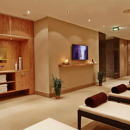 H+ Hotel