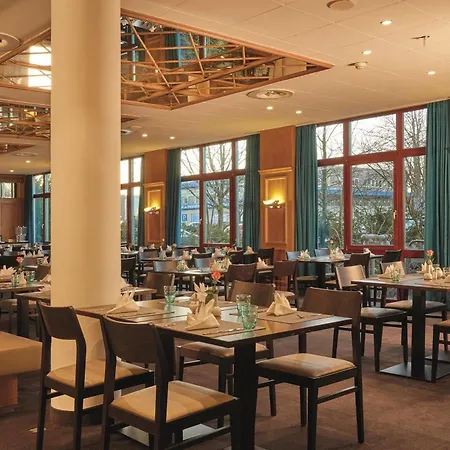 Hotel H+ 4*
