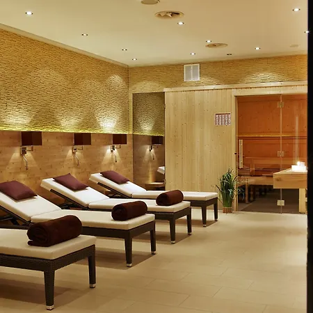 H+ Hotel