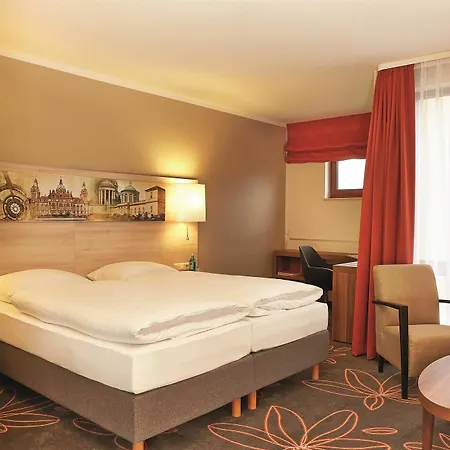 H+ Hotel