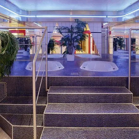 H+ Hotel